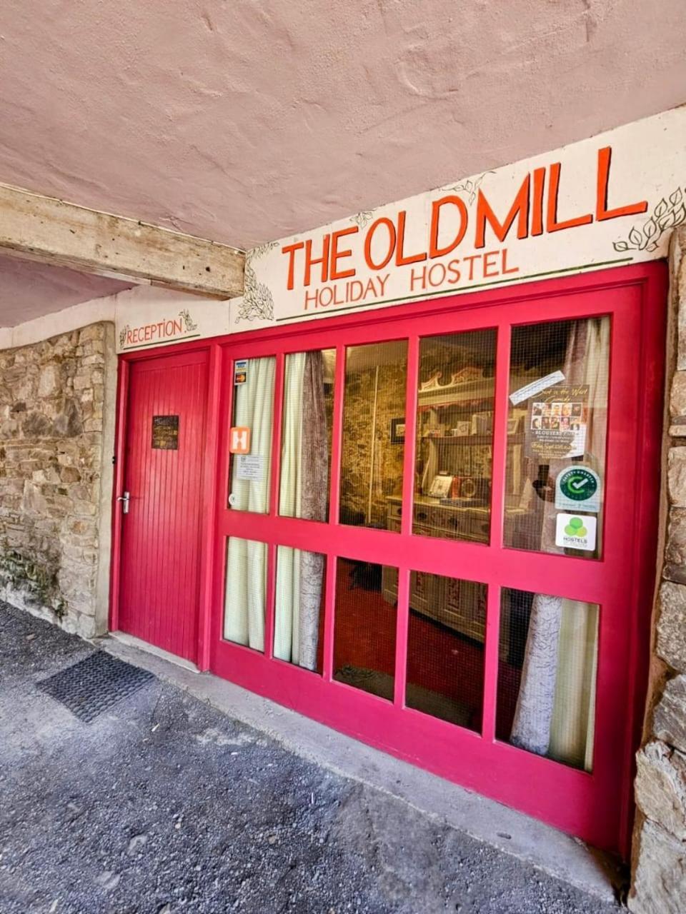 Old Mill Holiday Hostel Westport Luaran gambar